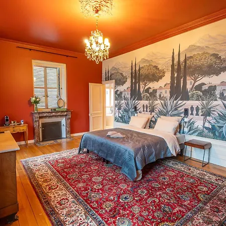 La Leontine Bed & Breakfast 3*