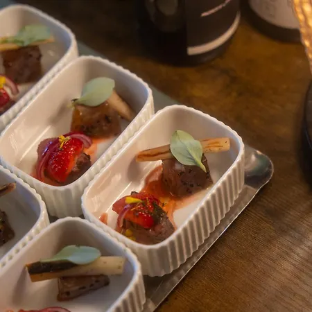 Couette-café La Léontine 3*